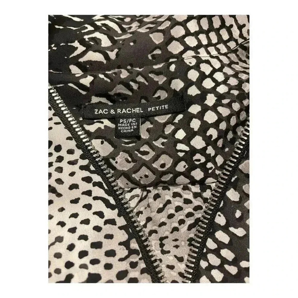 Zac & Rachel Petite Small Soft Flowy‎ Snakeskin Print Half Zip Blouse - Picture 4 of 4